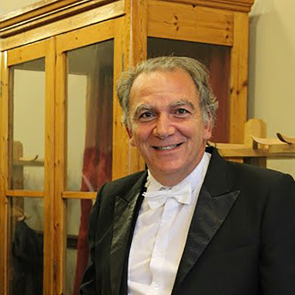 Dr. Léo-Paul Dana